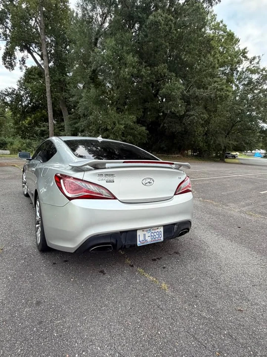 2013 Hyundai Genesis Coupe - Image 4 of 17