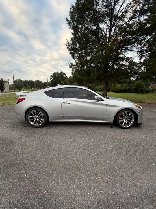 2013 Hyundai Genesis Coupe - Image 2 of 17