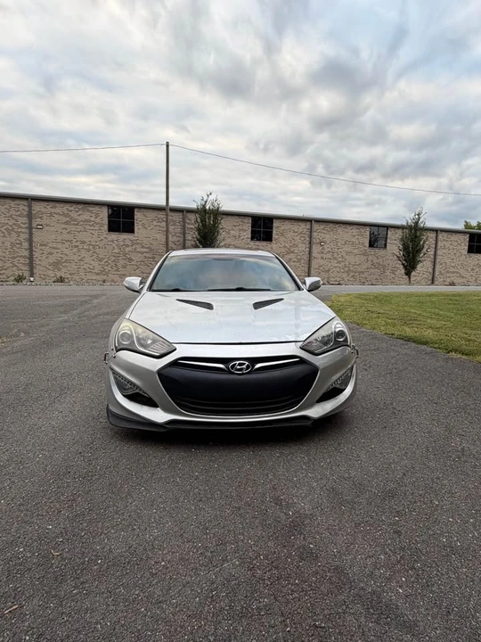 2013 Hyundai Genesis Coupe - Image 3 of 17
