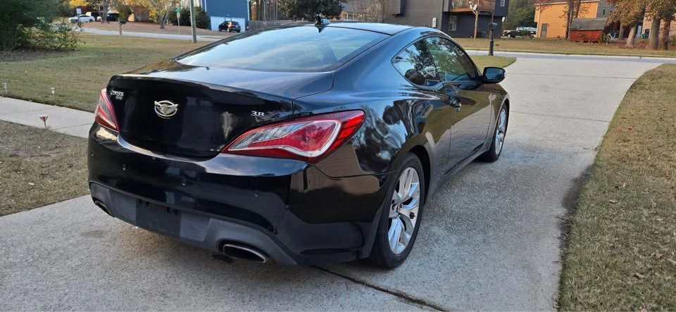 2013 Hyundai Genesis Coupe - Image 4 of 12