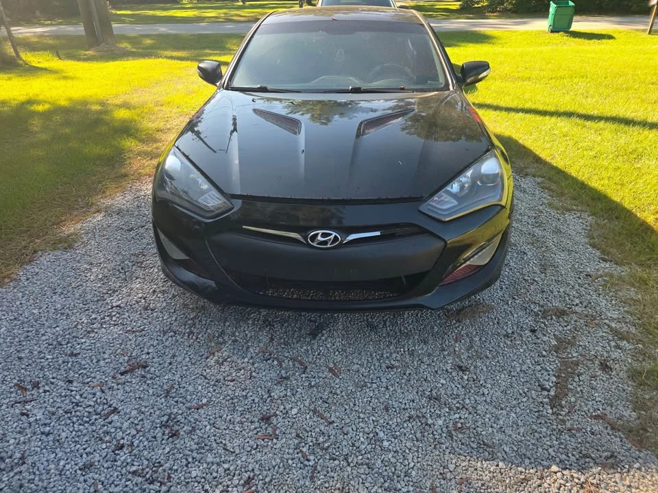 2013 Hyundai Genesis Coupe - Image 3 of 12