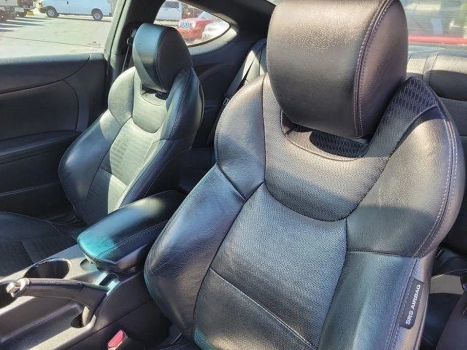 2013 Hyundai Genesis Coupe - Image 17 of 20