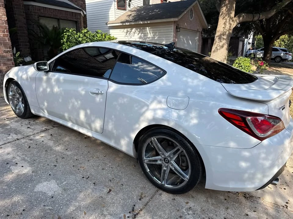 2013 Hyundai Genesis Coupe - Image 5 of 9