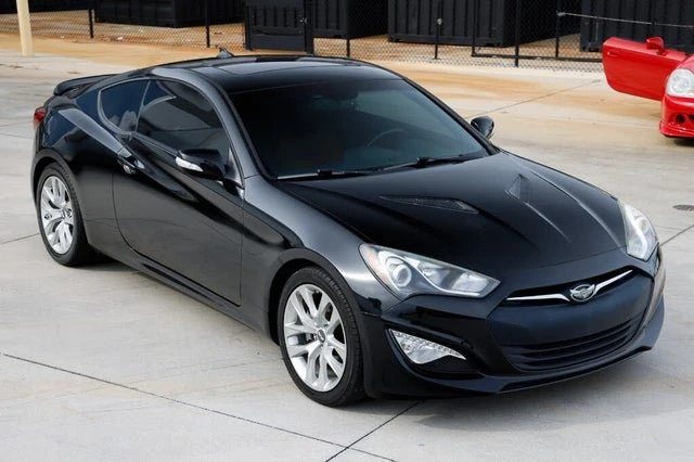 2013 Hyundai Genesis Coupe - Image 10 of 14