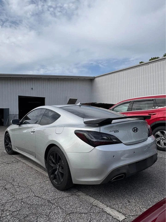 2013 Hyundai Genesis Coupe - Image 2 of 7