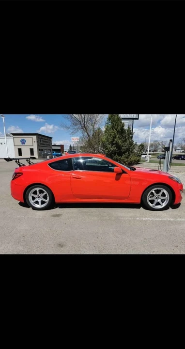 2013 Hyundai Genesis Coupe - Image 4 of 5