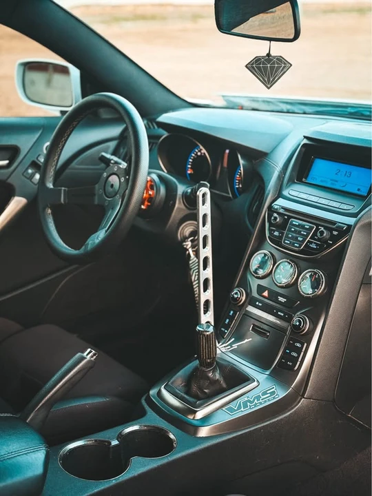 2013 Hyundai Genesis Coupe - Image 5 of 9