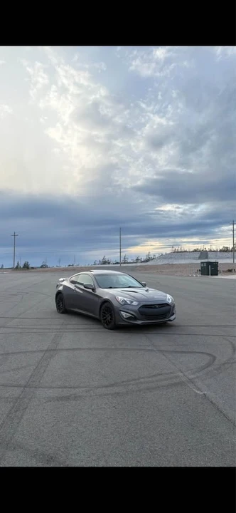 2013 Hyundai Genesis Coupe - Image 2 of 5