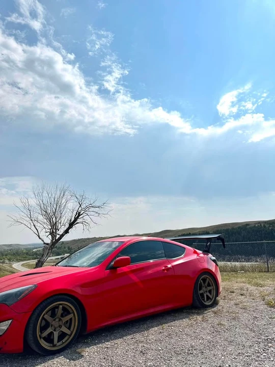 2013 Hyundai Genesis Coupe - Image 2 of 11