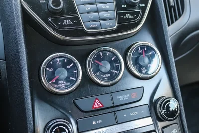 2013 Hyundai Genesis Coupe - Image 8 of 10