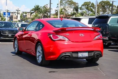 2013 Hyundai Genesis Coupe - Image 4 of 10