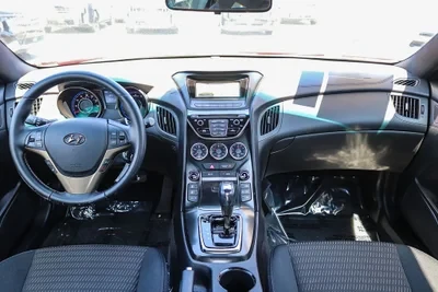 2013 Hyundai Genesis Coupe - Image 5 of 10