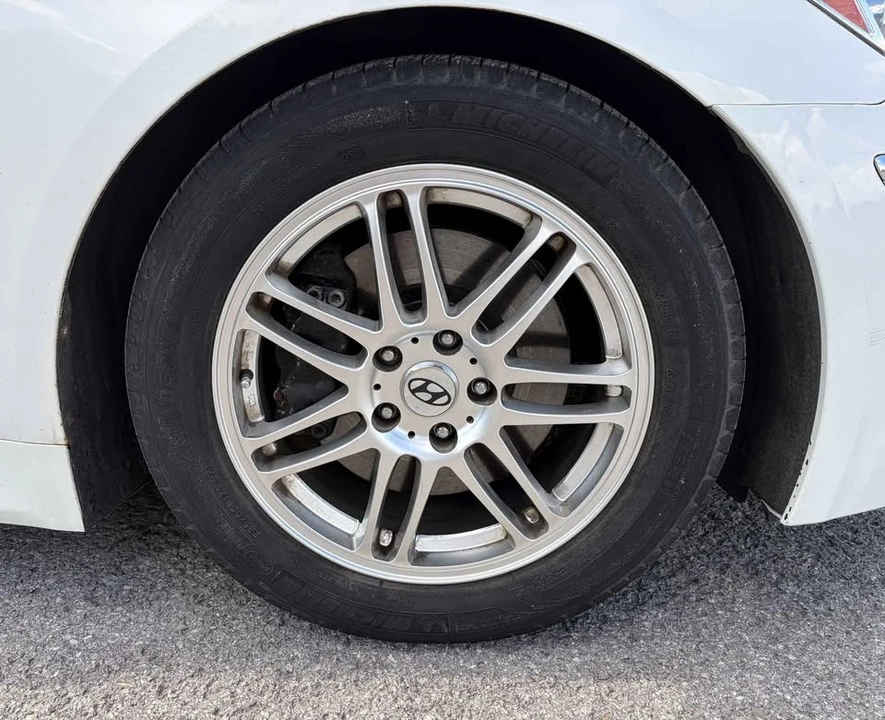 2013 Hyundai Genesis Coupe - Image 7 of 7