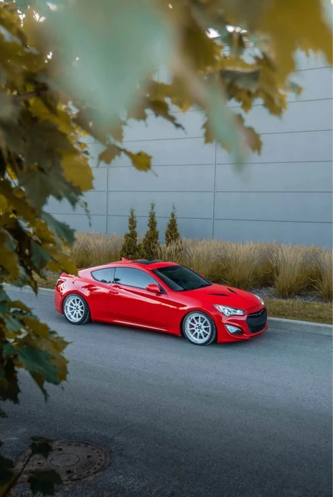 2013 Hyundai Genesis Coupe - Image 8 of 9