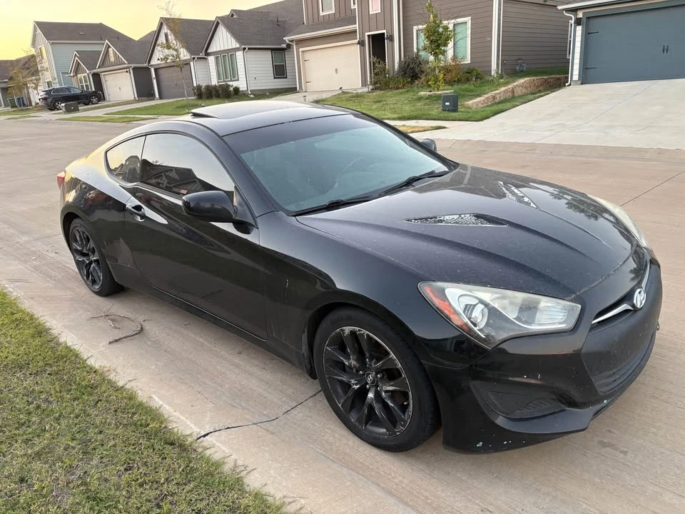 2013 Hyundai Genesis Coupe - Image 2 of 6