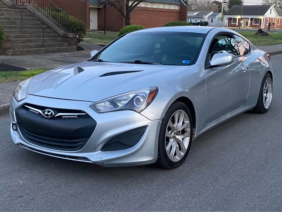 2013 Hyundai Genesis Coupe - Image 9 of 9