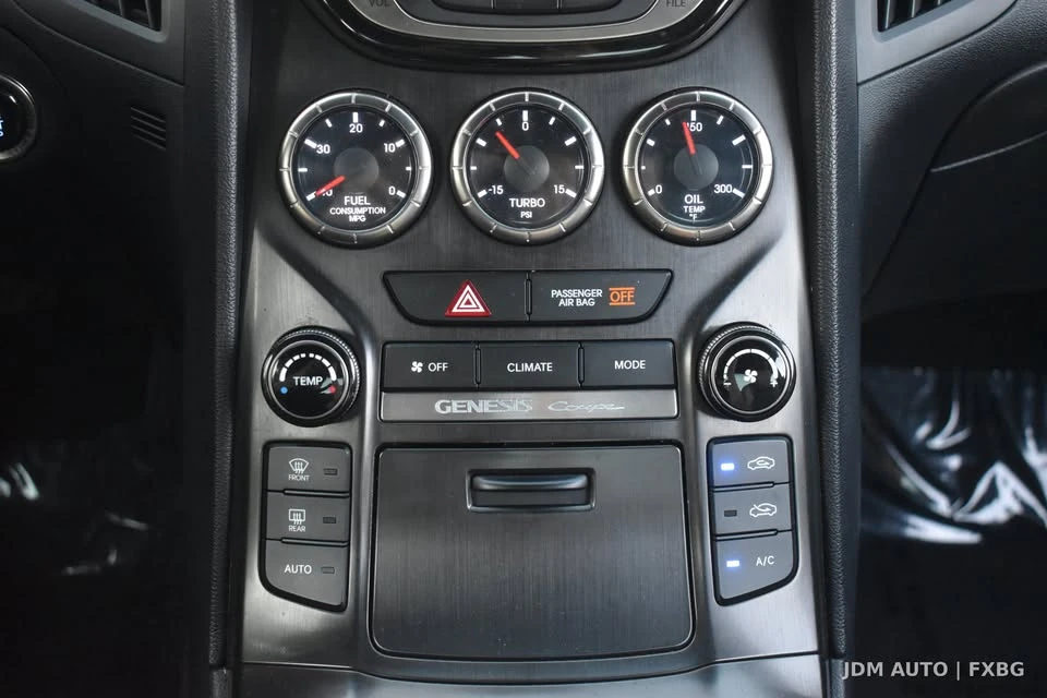 2013 Hyundai Genesis Coupe - Image 10 of 13