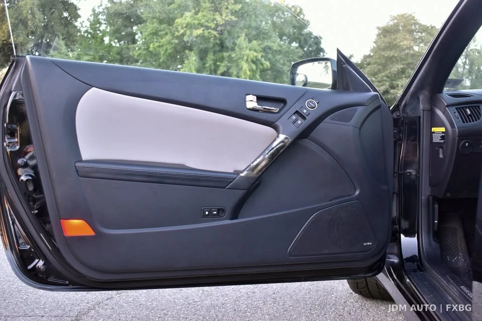 2013 Hyundai Genesis Coupe - Image 6 of 13