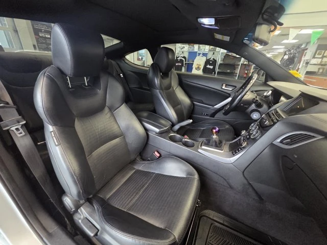 2013 Hyundai Genesis Coupe - Image 15 of 17