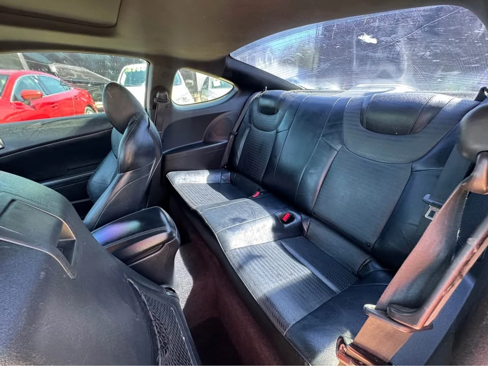 2013 Hyundai Genesis Coupe - Image 10 of 12