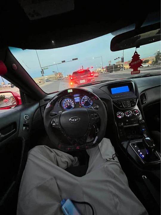2013 Hyundai Genesis Coupe - Image 7 of 8