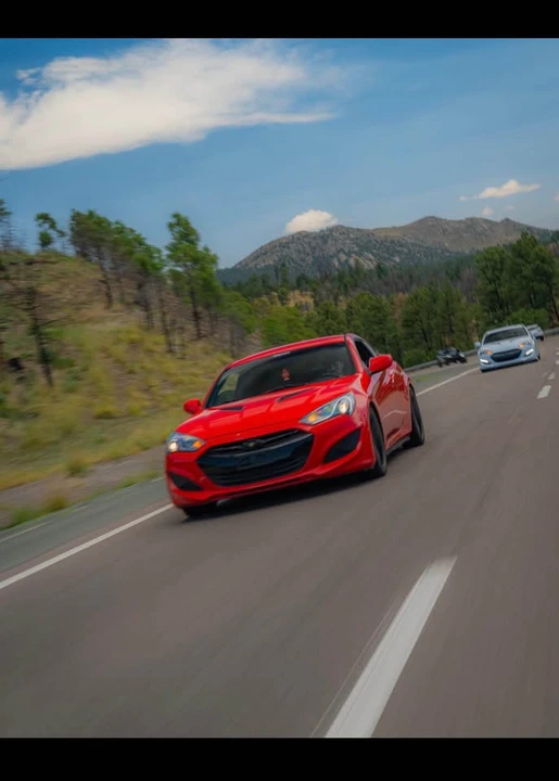 2013 Hyundai Genesis Coupe - Image 4 of 8