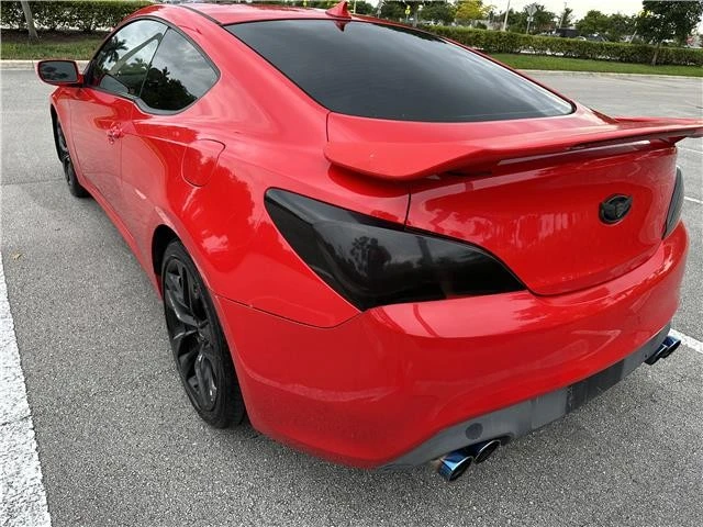 2013 Hyundai Genesis - Image 19 of 21