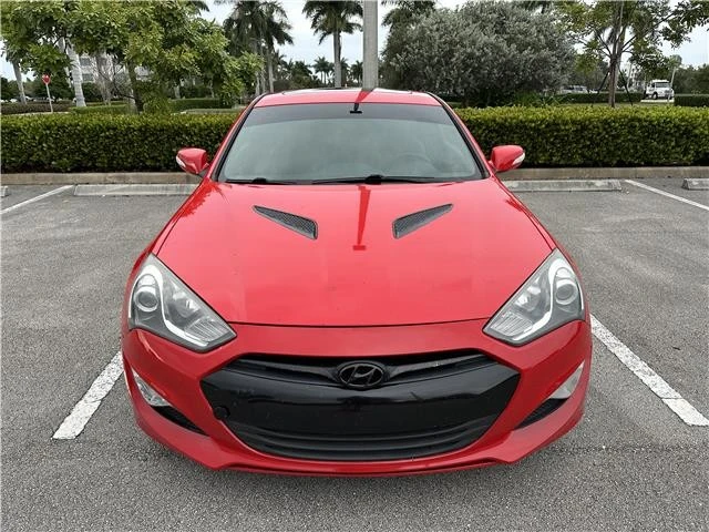 2013 Hyundai Genesis - Image 2 of 21