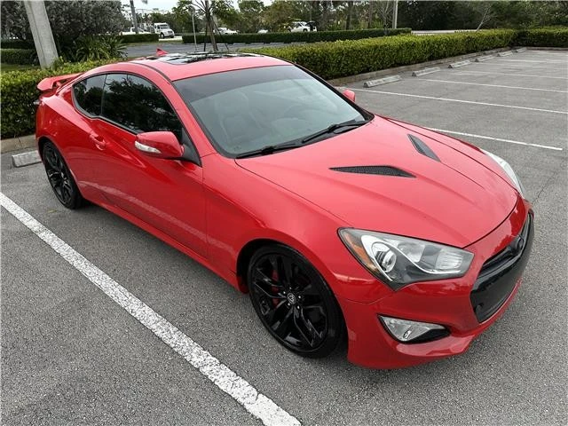 2013 Hyundai Genesis - Image 12 of 21
