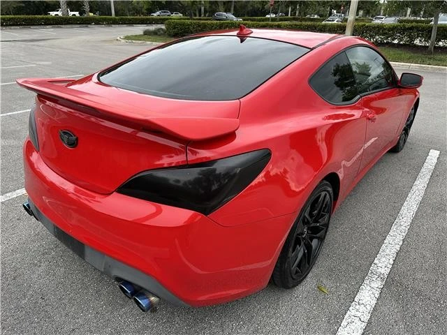 2013 Hyundai Genesis - Image 8 of 21
