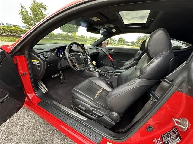 2013 Hyundai Genesis - Image 21 of 21