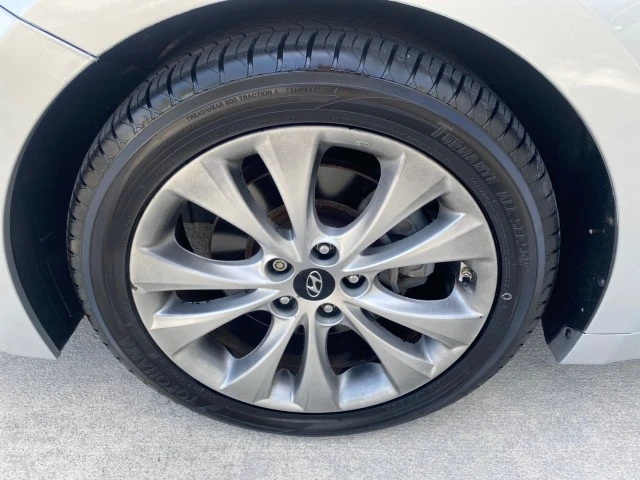 2013 Hyundai Azera - Image 20 of 21