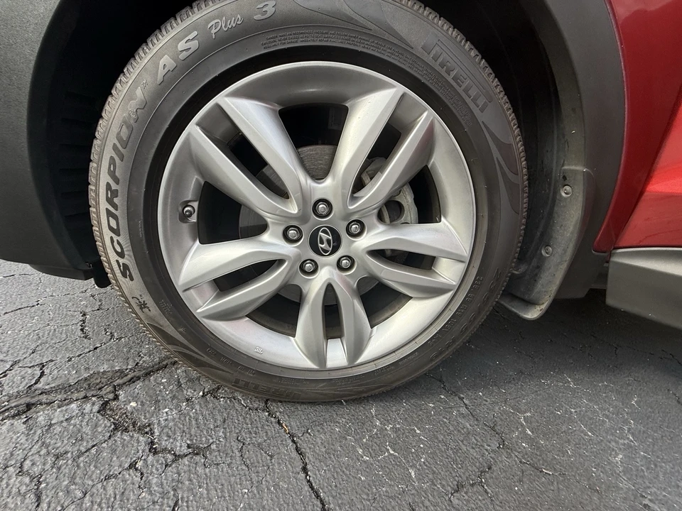 2013 Hyundai Santa Fe - Image 14 of 21
