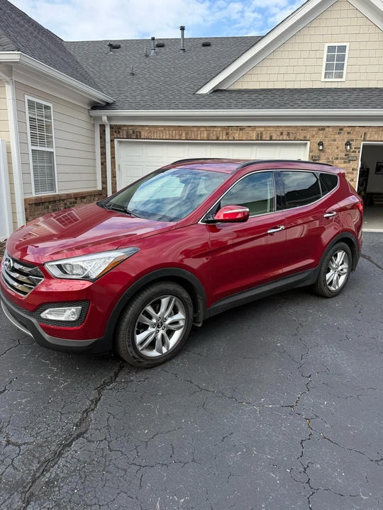 2013 Hyundai Santa Fe - Image 11 of 21