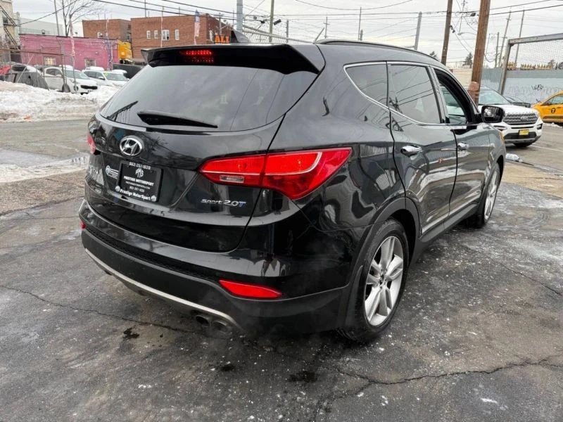 2013 Hyundai Santa Fe - Image 6 of 12