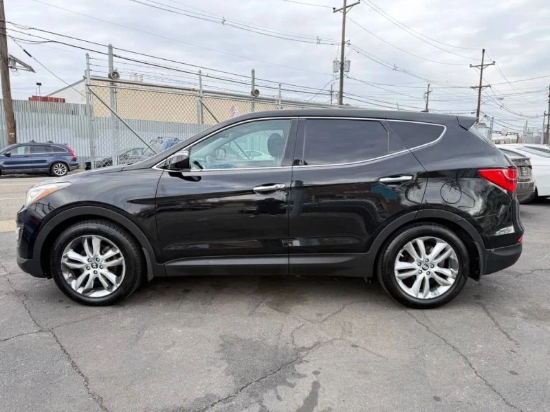2013 Hyundai Santa Fe - Image 3 of 12