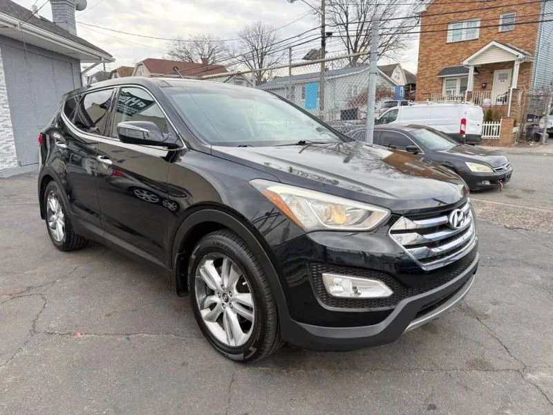 2013 Hyundai Santa Fe - Image 7 of 12