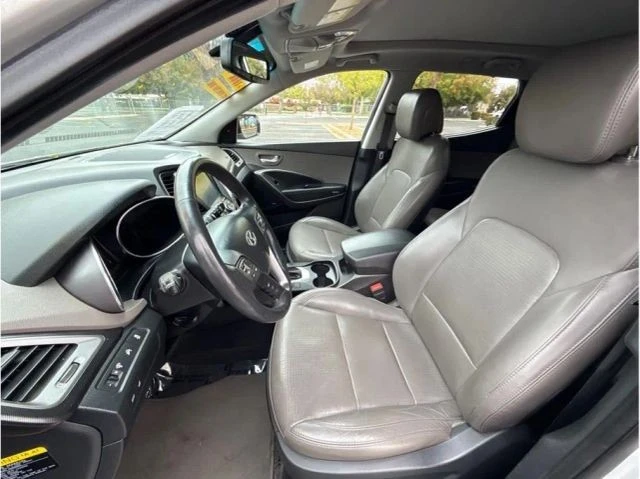 2013 Hyundai Santa Fe - Image 9 of 11