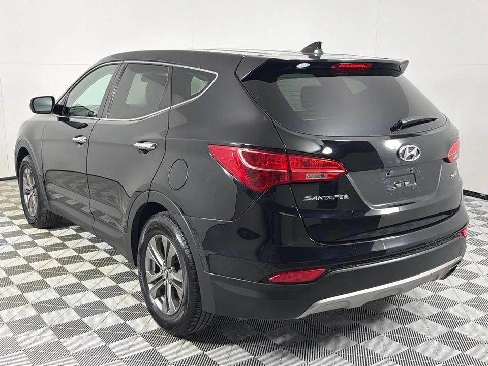 2013 Hyundai Santa Fe - Image 7 of 12