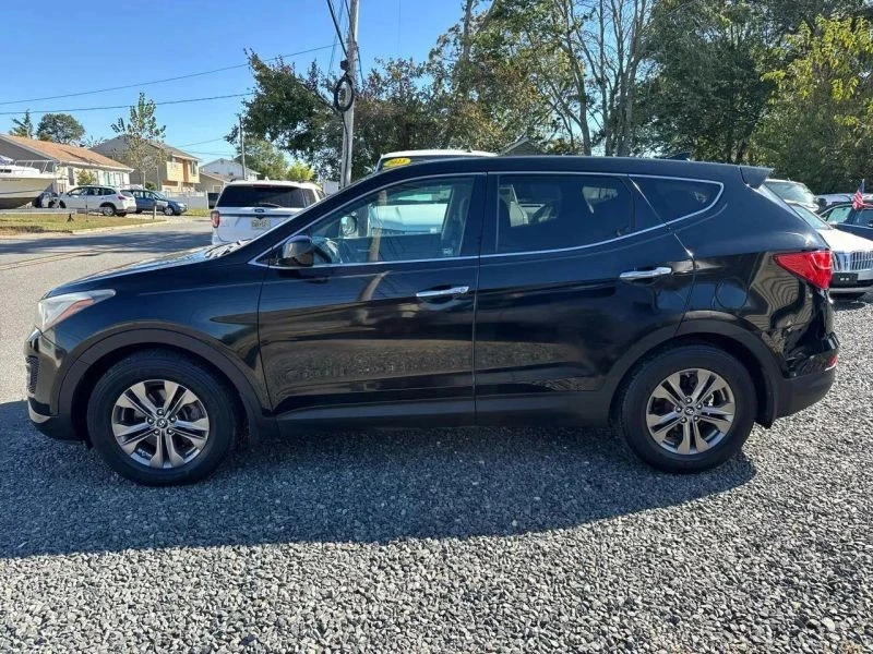 2013 Hyundai Santa Fe - Image 2 of 12