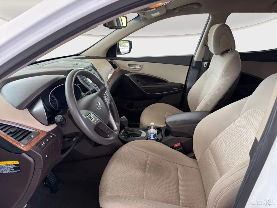 2013 Hyundai Santa Fe - Image 8 of 24