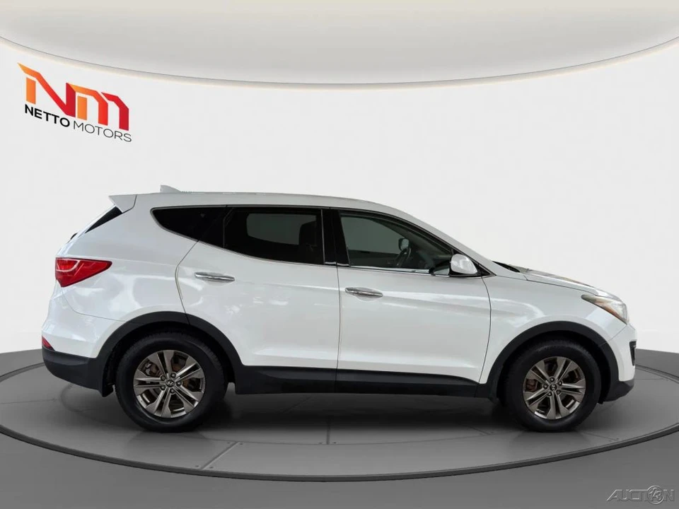 2013 Hyundai Santa Fe - Image 6 of 24