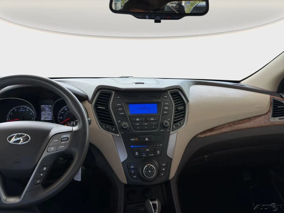 2013 Hyundai Santa Fe - Image 15 of 24