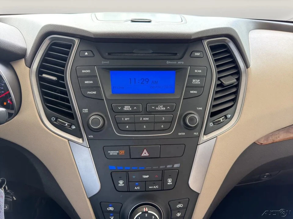 2013 Hyundai Santa Fe - Image 17 of 24
