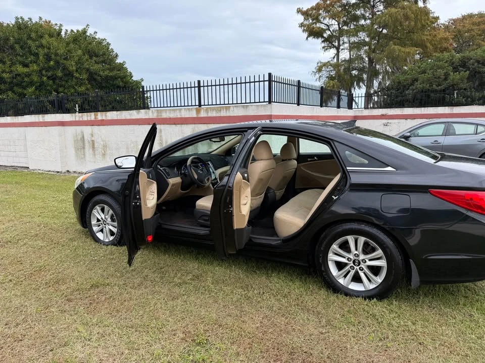 2013 Hyundai Sonata - Image 19 of 20