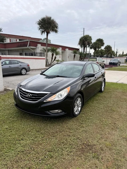 2013 Hyundai Sonata - Image 4 of 20