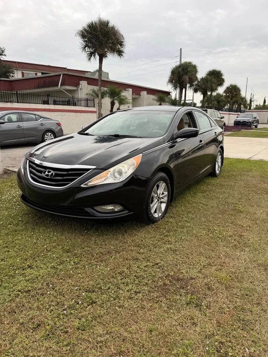 2013 Hyundai Sonata - Image 17 of 20