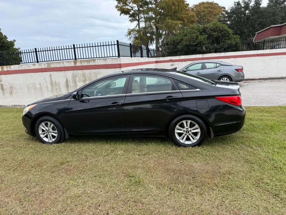 2013 Hyundai Sonata - Image 3 of 20