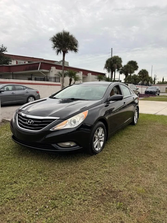 2013 Hyundai Sonata - Image 16 of 20