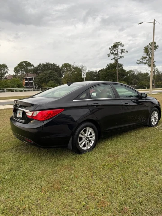 2013 Hyundai Sonata - Image 12 of 20